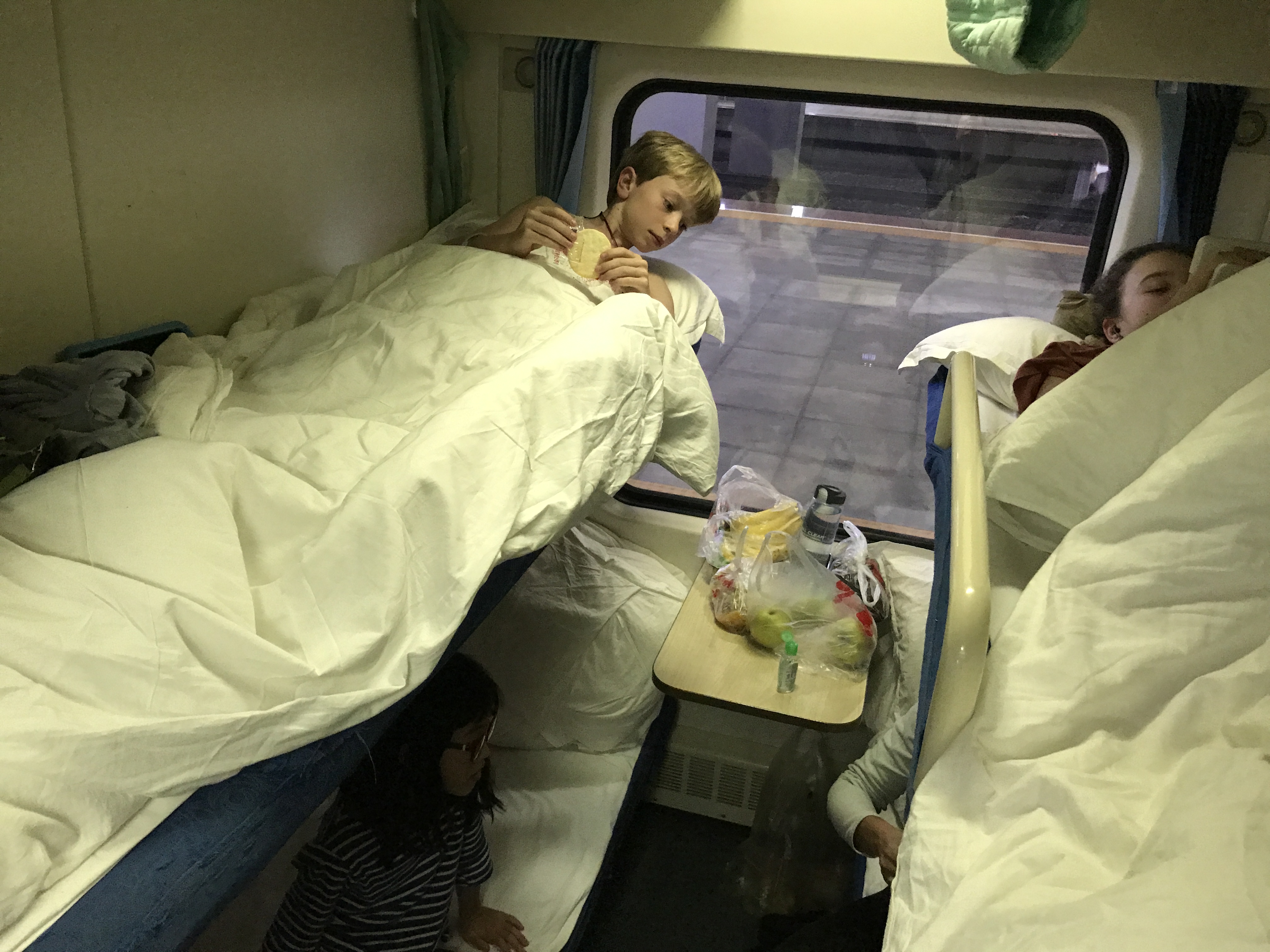 road schooling, family travel, China, trains